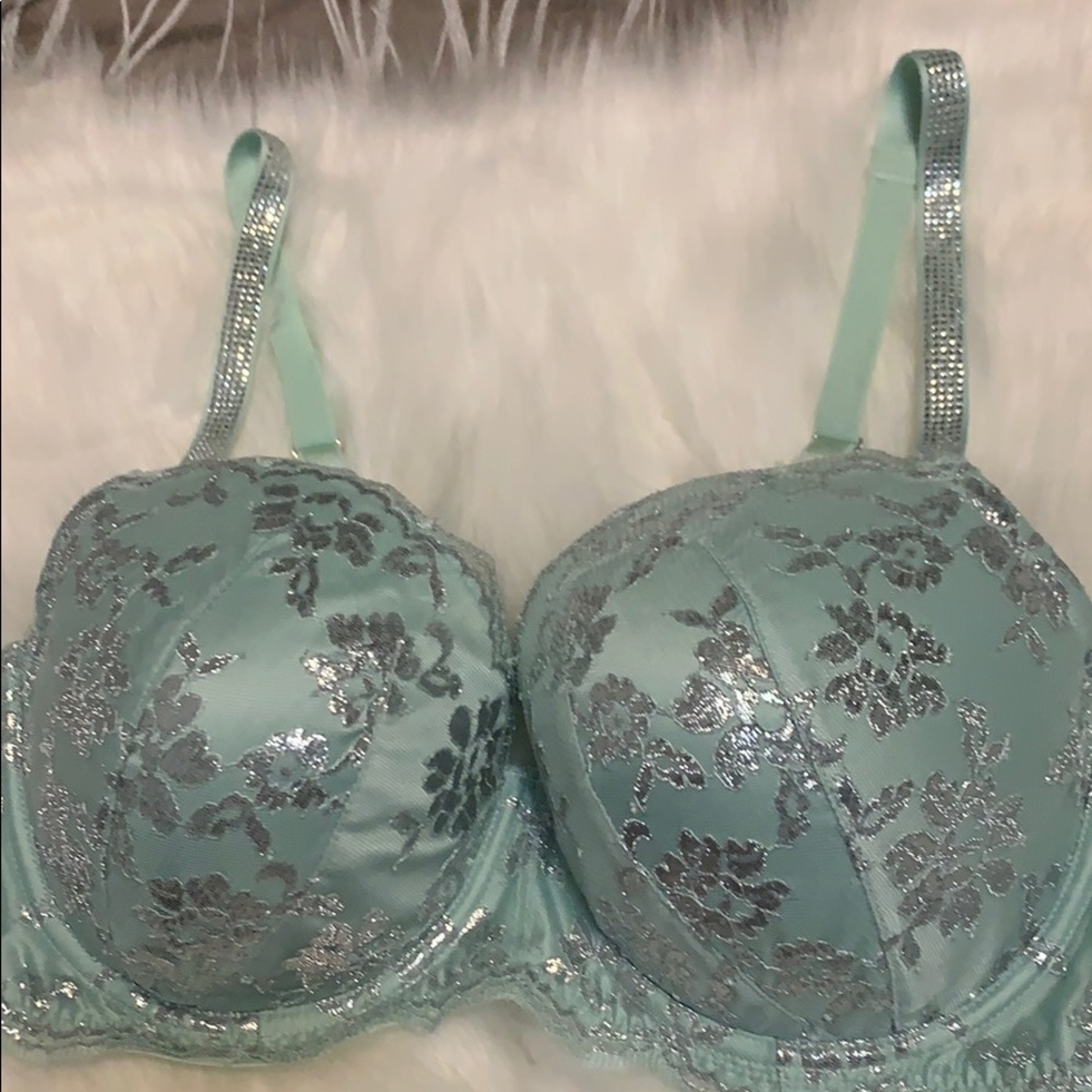 Bra - Picture 2 of 4
